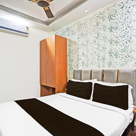 Twamev Residency Hotel New Delhi Bagian luar foto